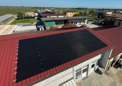 Impianto fotovoltaico industriale 13,5 kWp – Grado (GO)