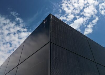 Impianto fotovoltaico in facciata